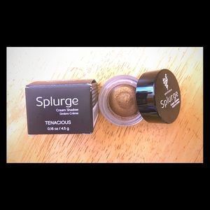 Younique Splurge Cream Shadow in “Tenacious”